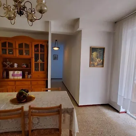 7楼下就是沙滩的好房子 Apartment Santa Pola